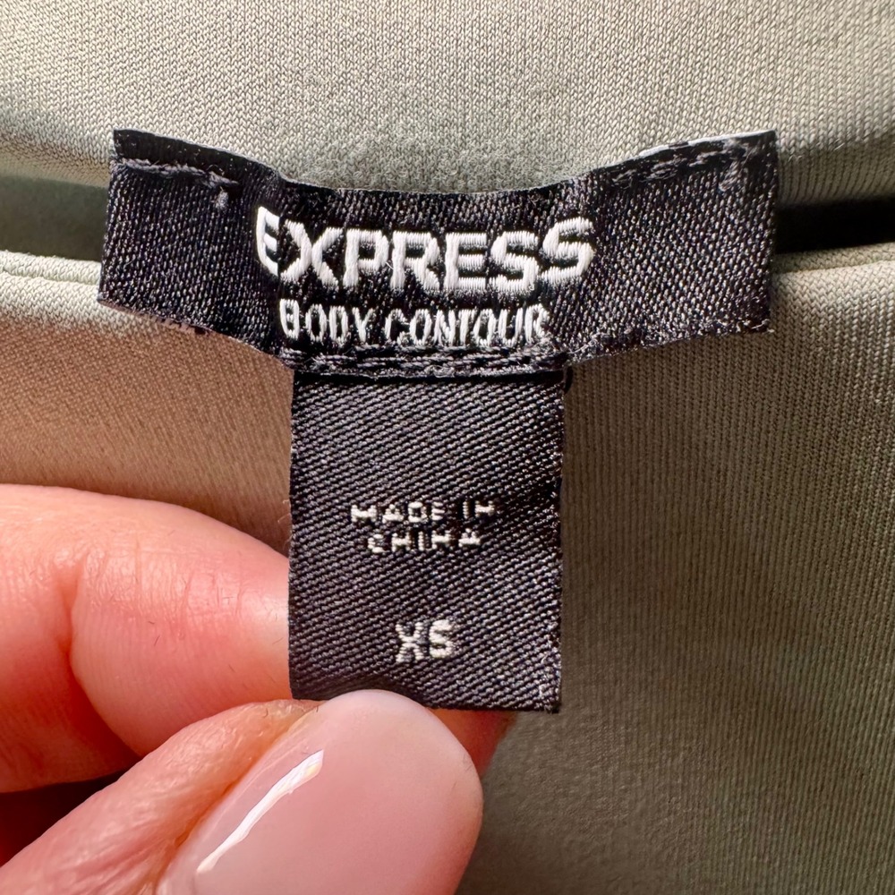 Express Body Contour Top XS Short Sleeve Fitted Crop Sage Green - Picture 3 of 5